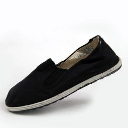 潮流鞋履與服裝批發(fā) 迷彩鞋、布鞋、休閑皮鞋及服裝一站式采購指南